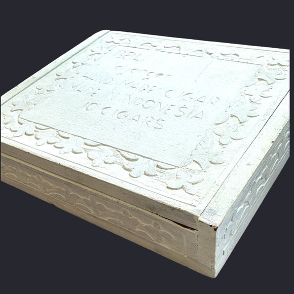 VINTAGE HANDMADE BALINESE CEMPAKA HOLY WOOD CIGAR /OR TRINKET BOX - Picture 3 of 10